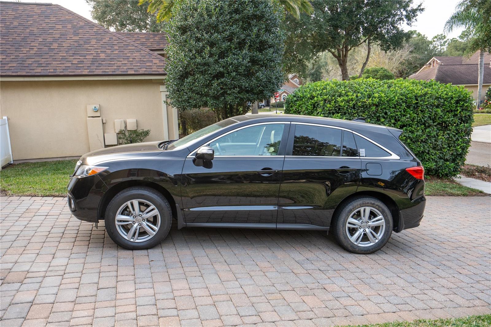 Image 46 of 49 For 709 Toria Lane