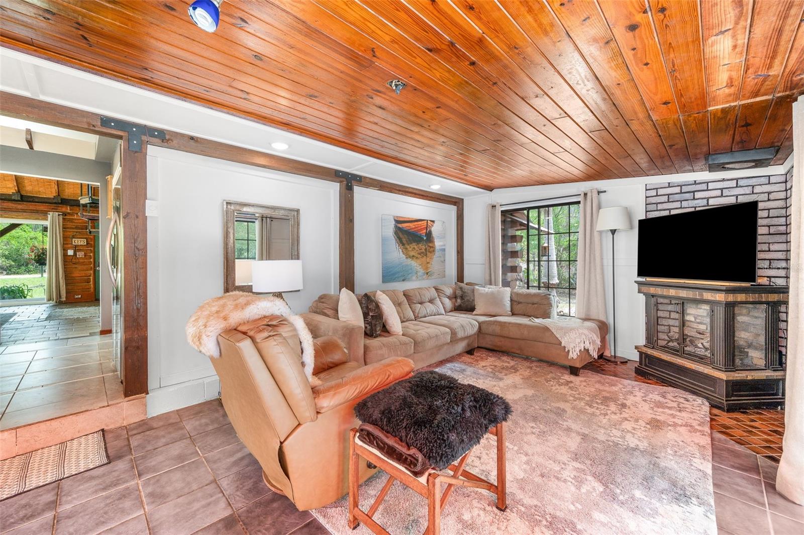 Image 13 of 74 For 133 Seminole Trail