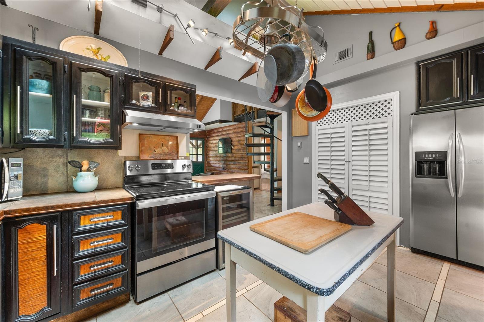 Image 7 of 74 For 133 Seminole Trail