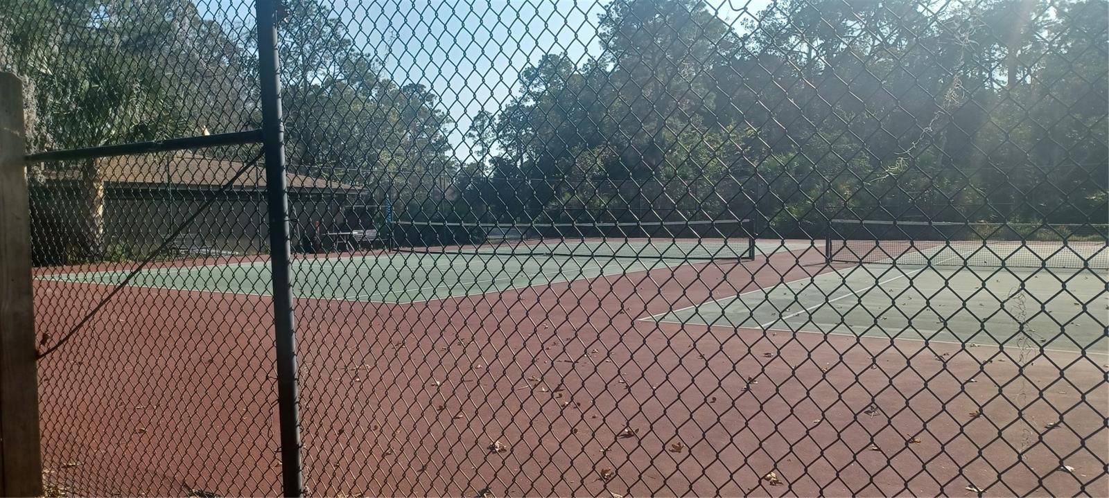 Image 23 of 28 For 35 Sherbury Court 35