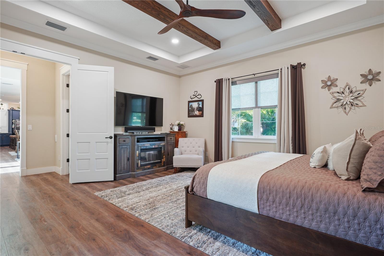 Image 14 of 62 For 4 Oakview Court