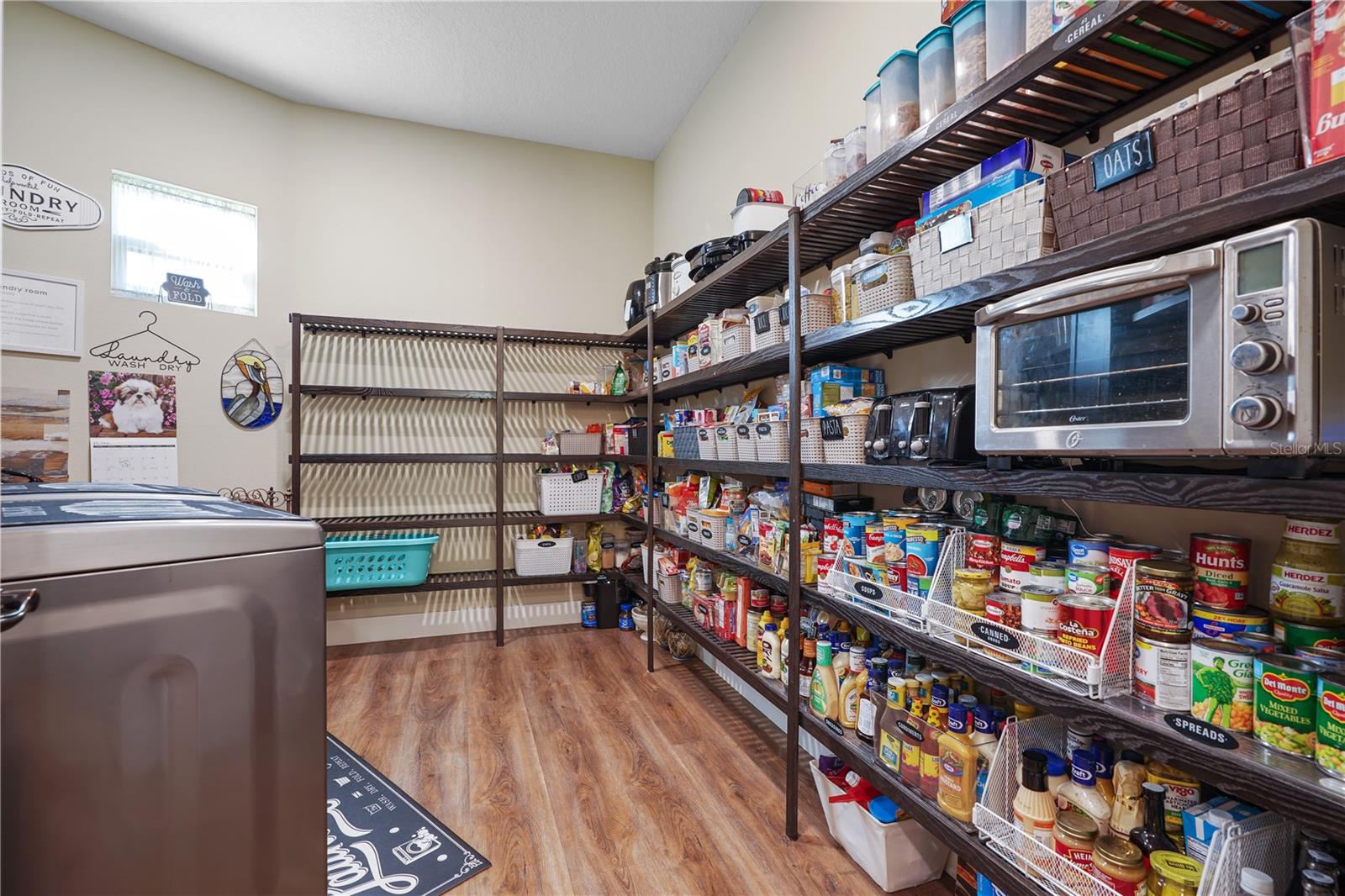 Image 21 of 62 For 4 Oakview Court