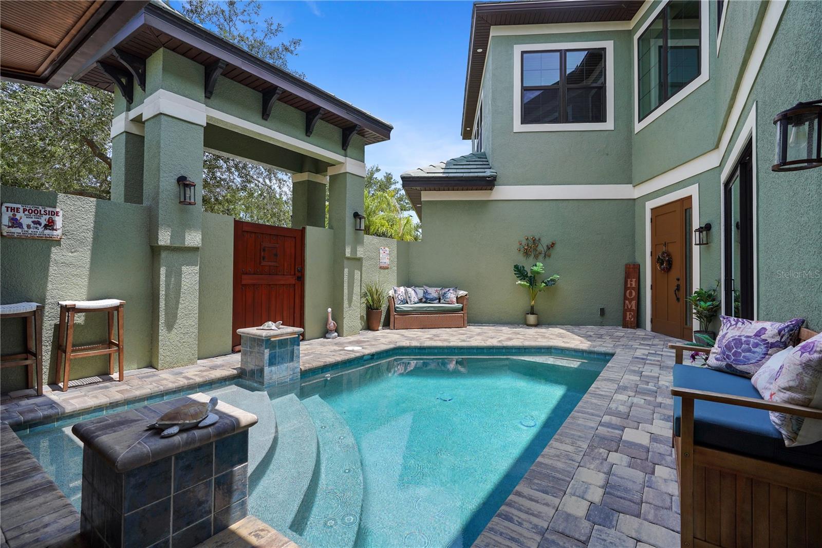 Image 3 of 62 For 4 Oakview Court