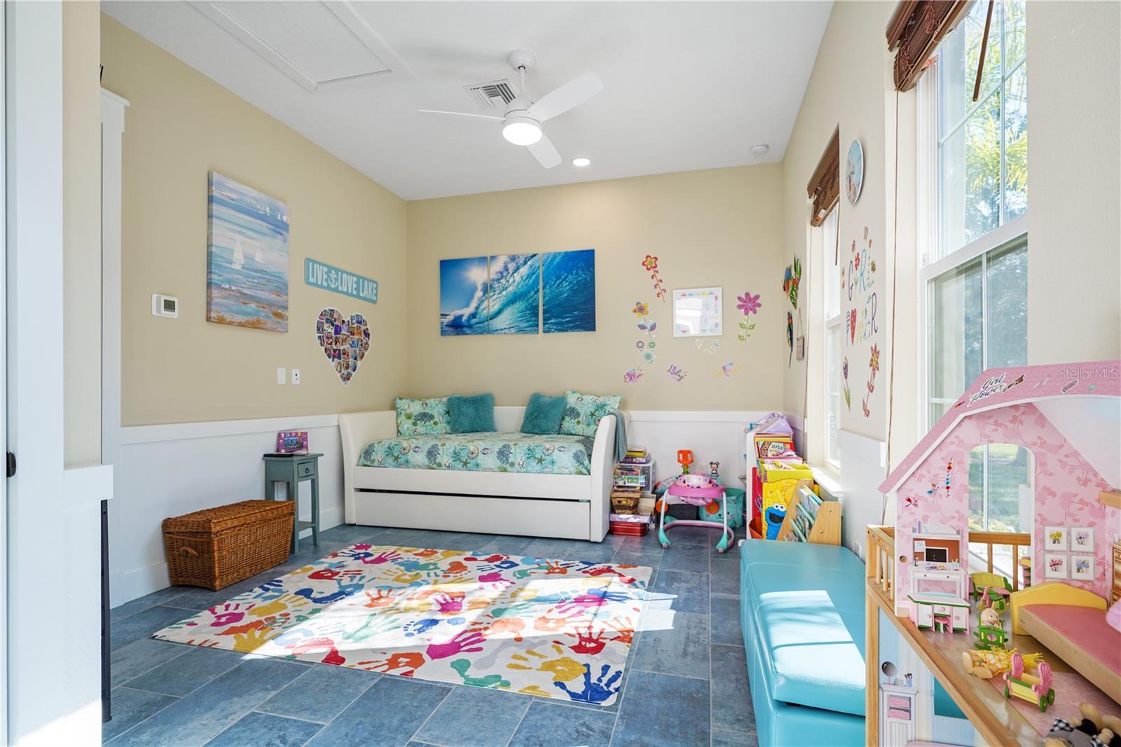 Image 35 of 62 For 4 Oakview Court