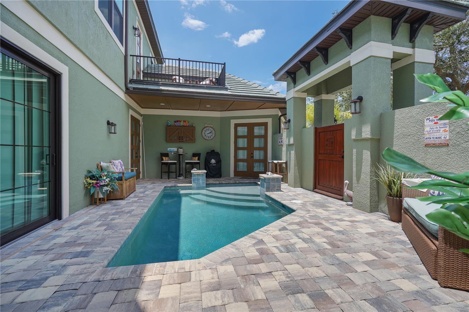 Image 38 of 62 For 4 Oakview Court