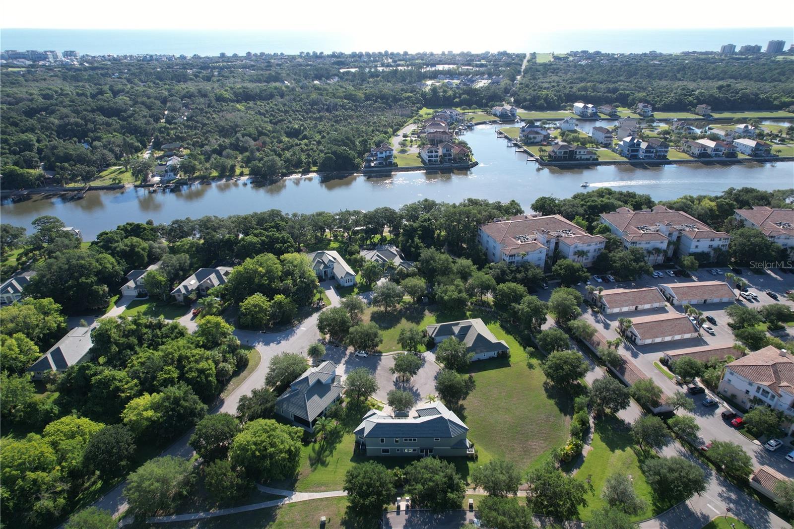 Image 41 of 62 For 4 Oakview Court