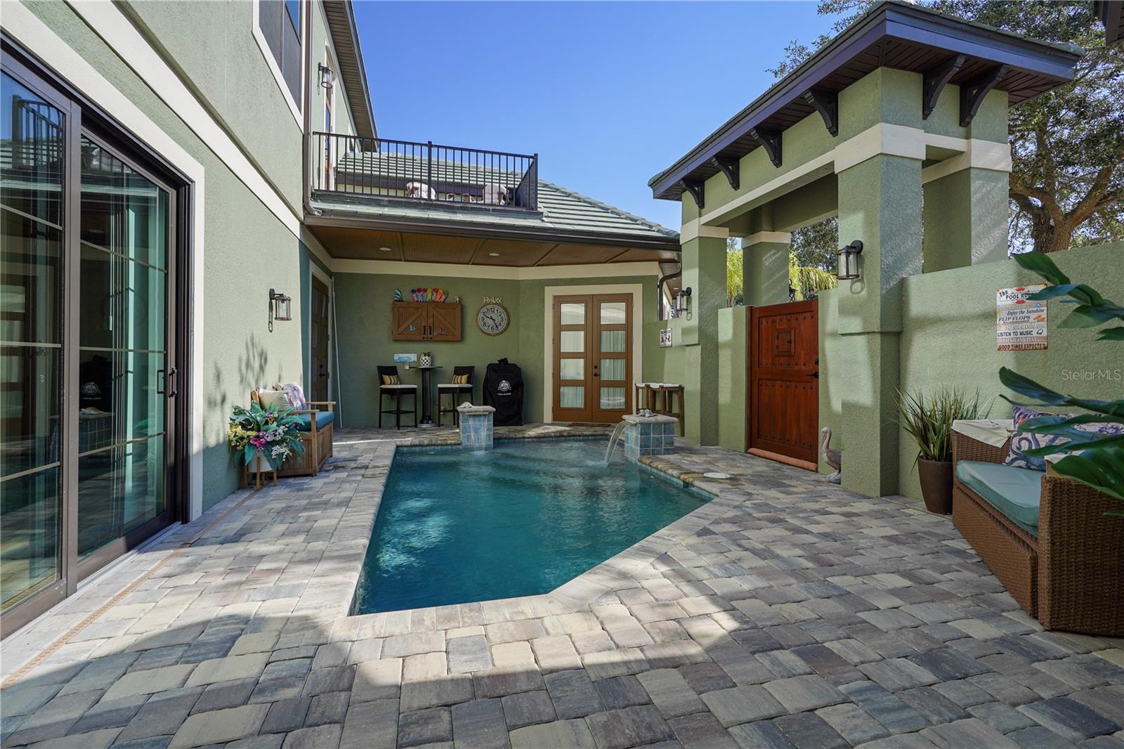 Image 57 of 62 For 4 Oakview Court