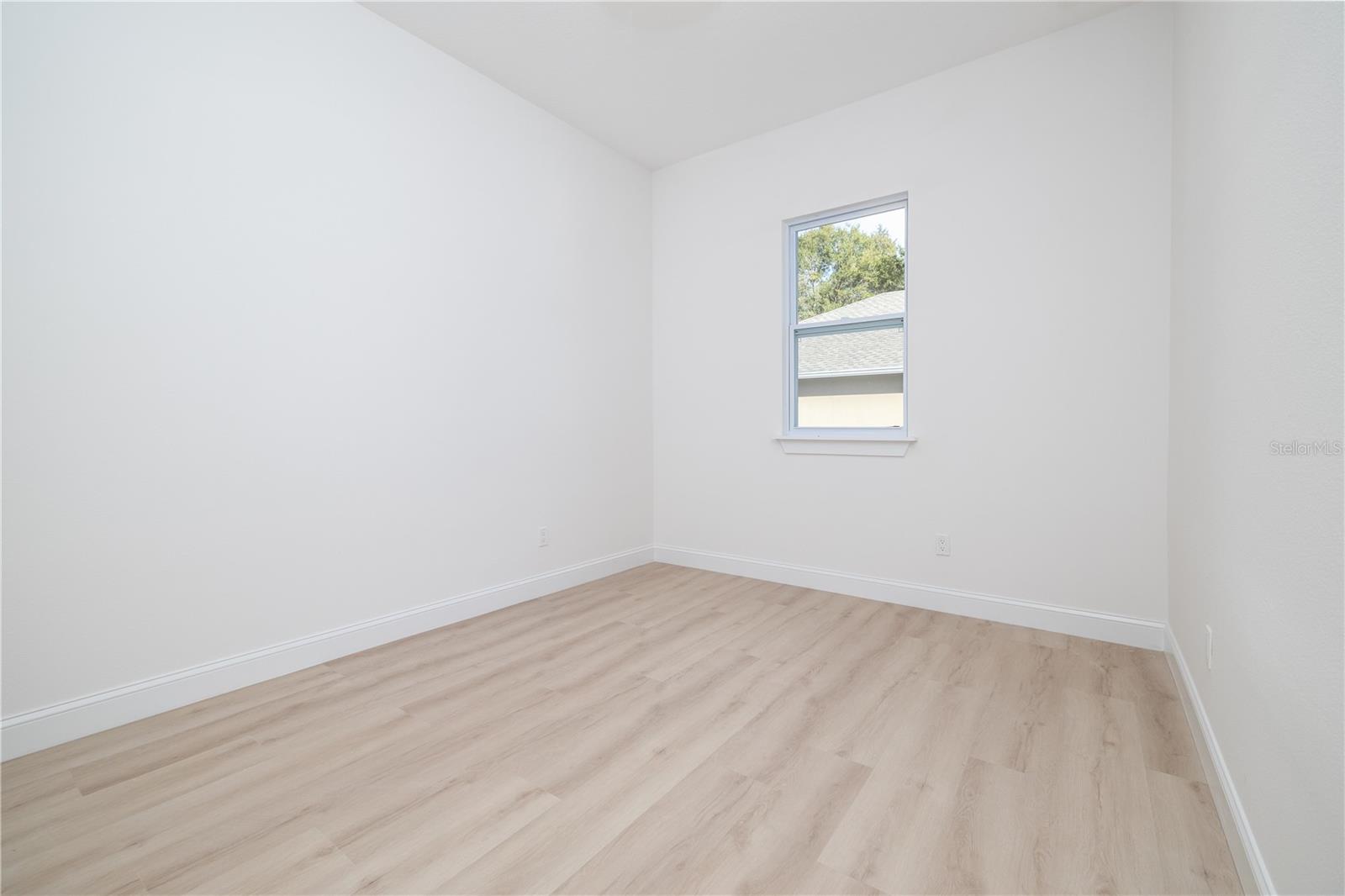 Image 21 of 32 For 9 Watkins Place