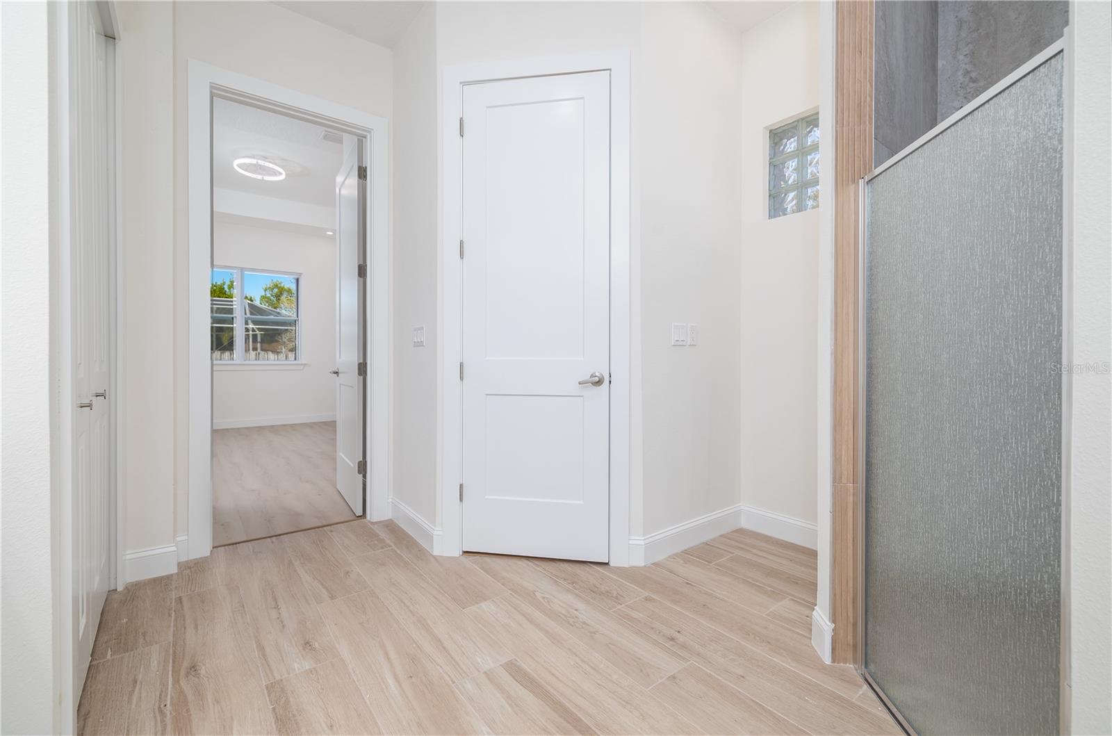 Image 24 of 32 For 9 Watkins Place