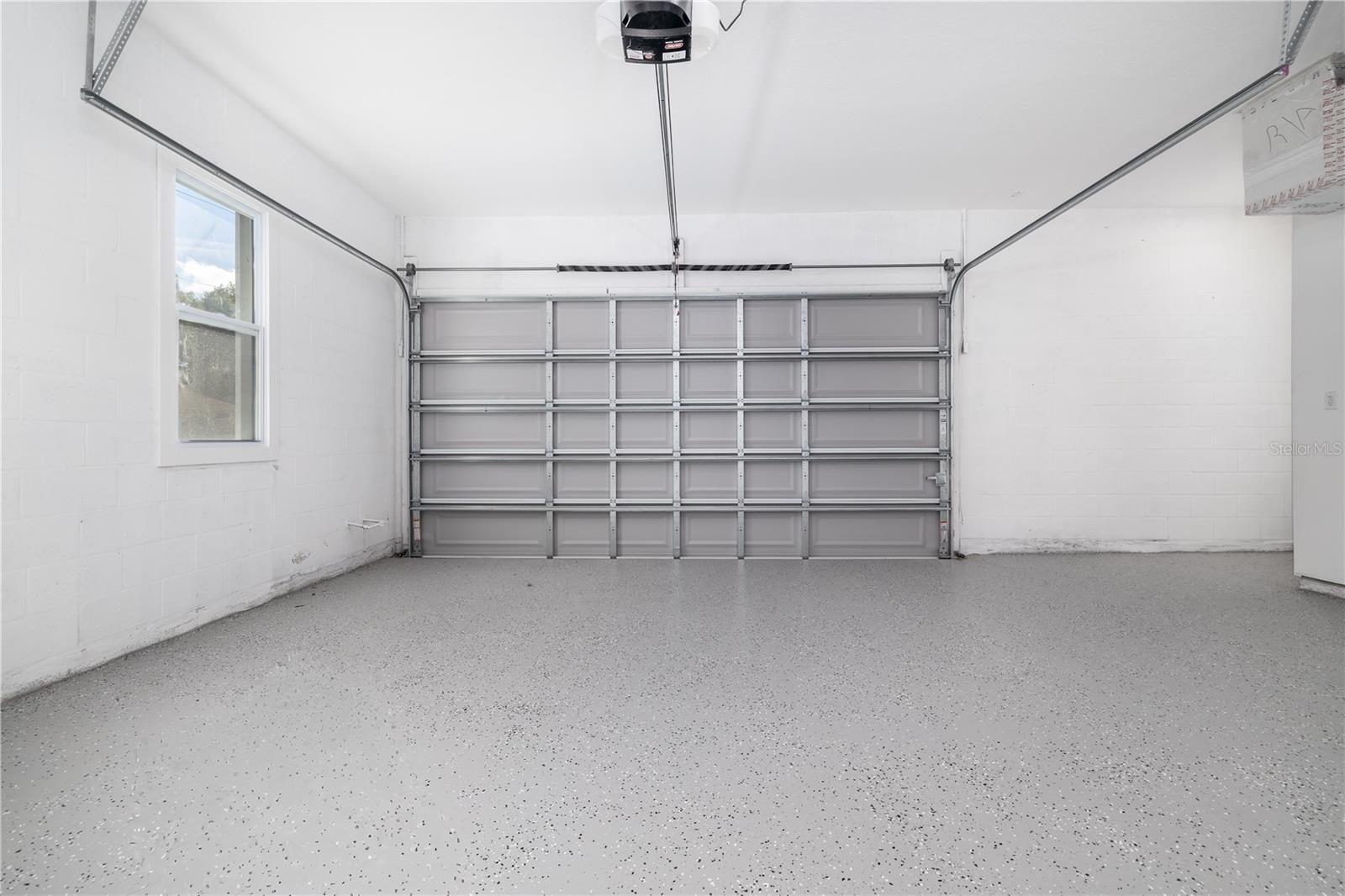 Image 27 of 32 For 9 Watkins Place