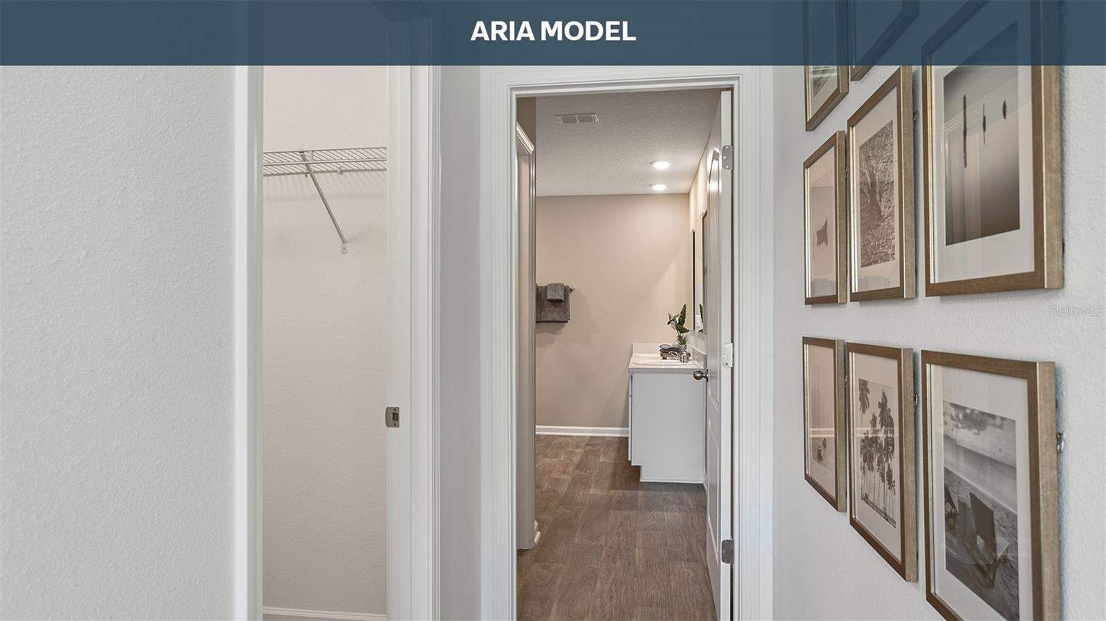 Image 17 of 63 For 2 Golden Oak Way