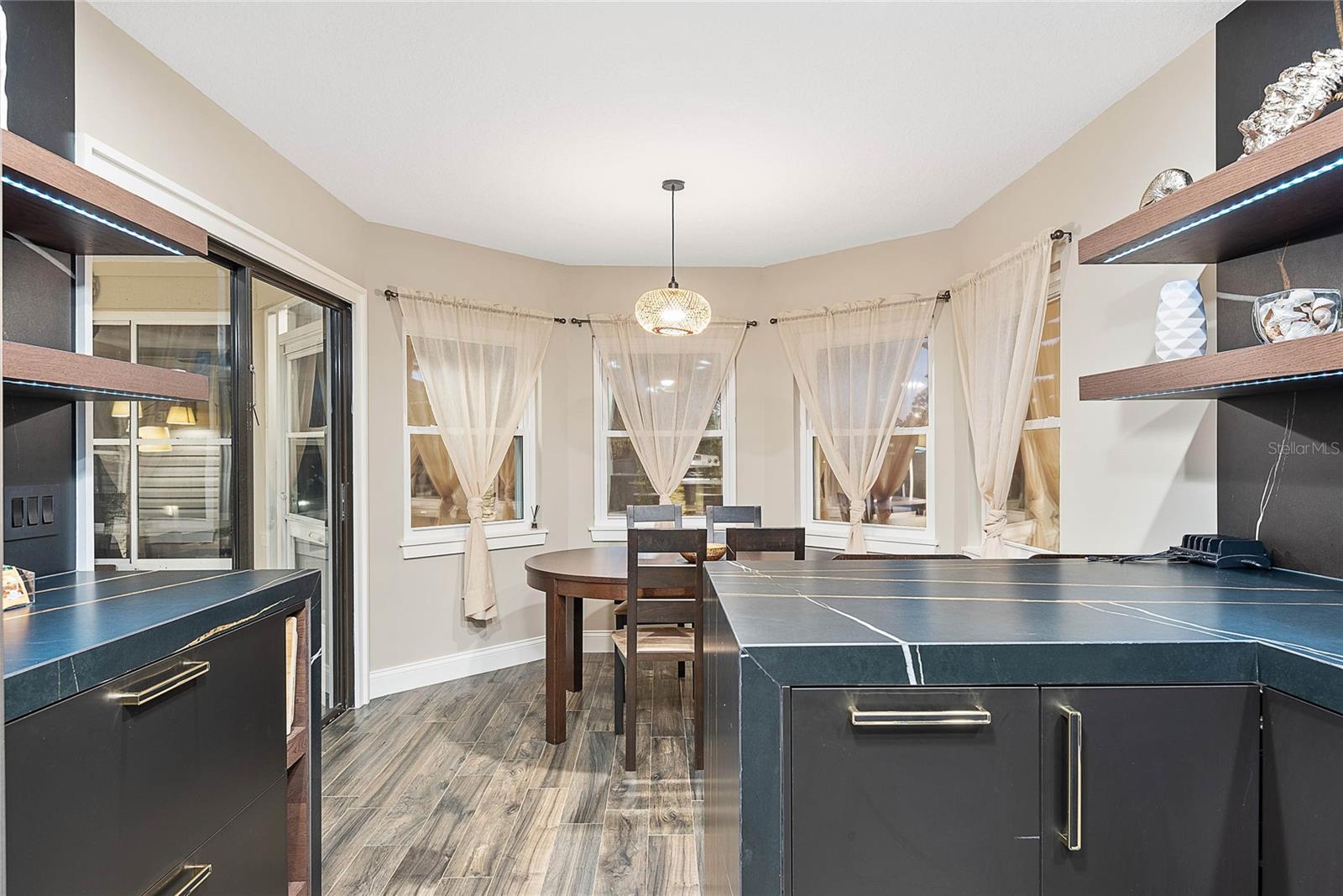 Image 14 of 52 For 61 Comanche Court