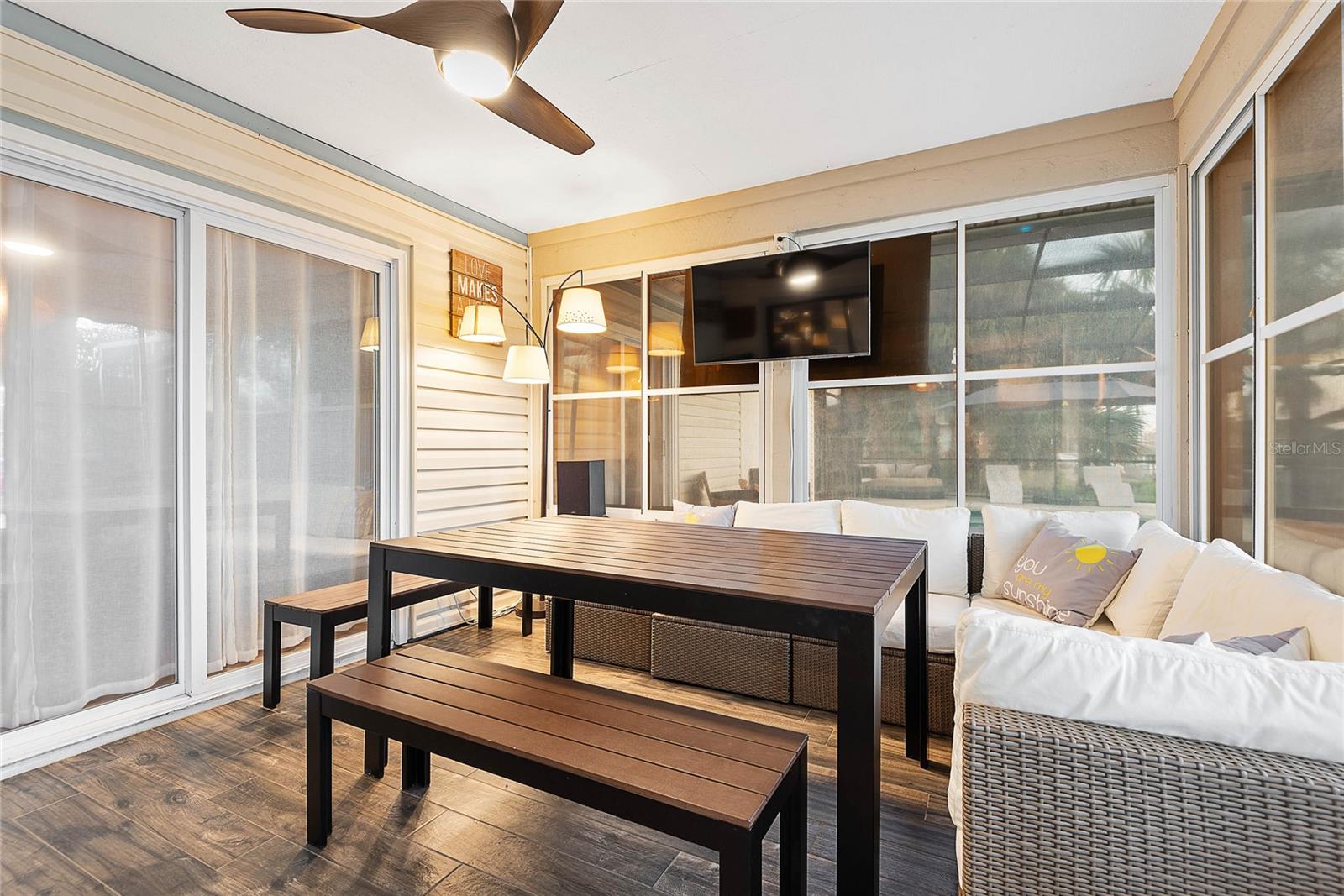 Image 27 of 52 For 61 Comanche Court