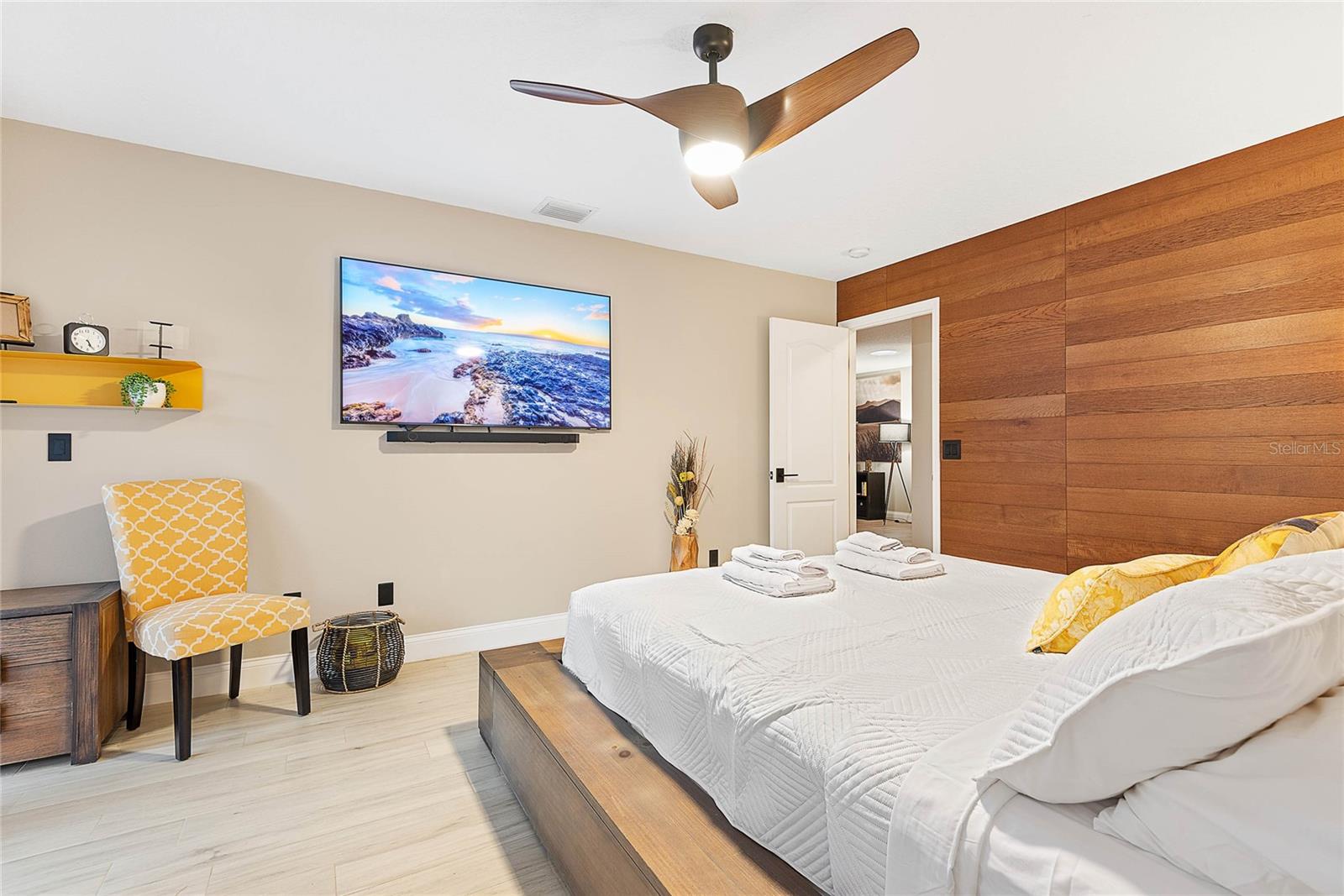 Image 31 of 52 For 61 Comanche Court