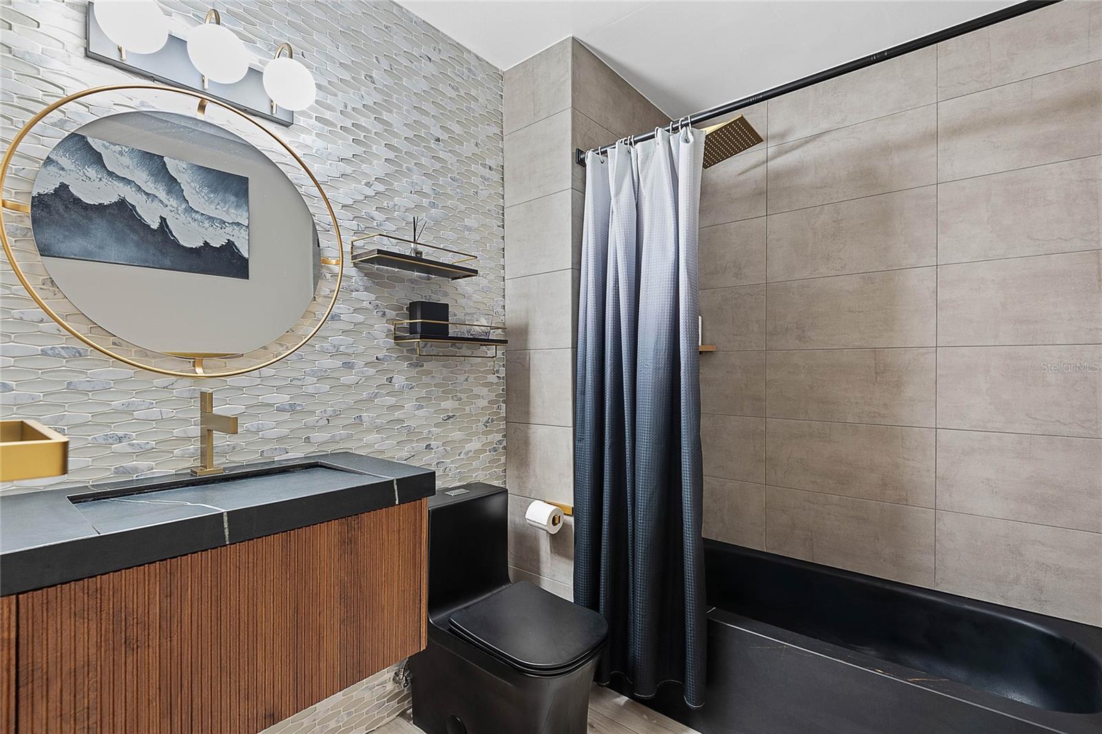 Image 43 of 52 For 61 Comanche Court