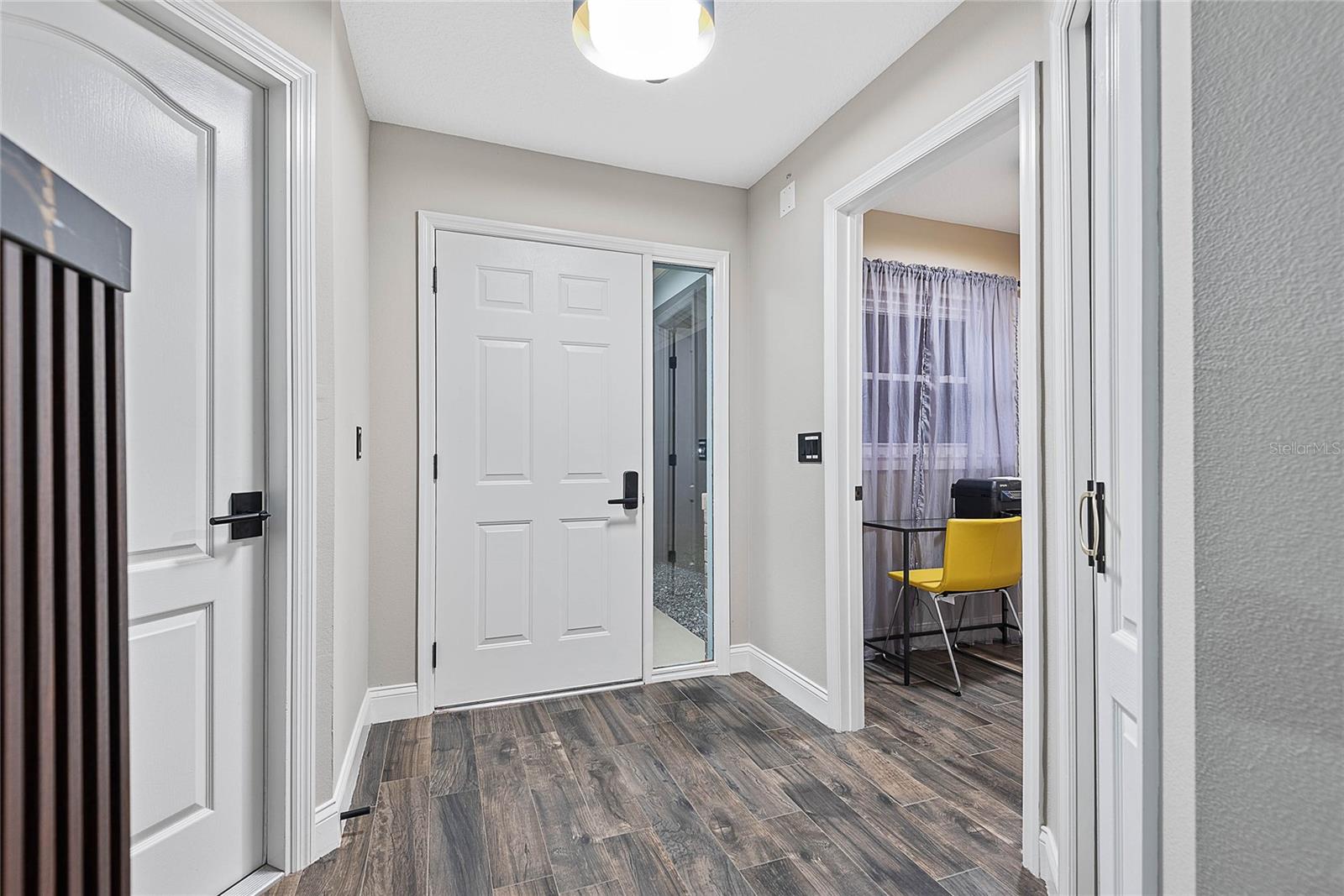 Image 6 of 52 For 61 Comanche Court