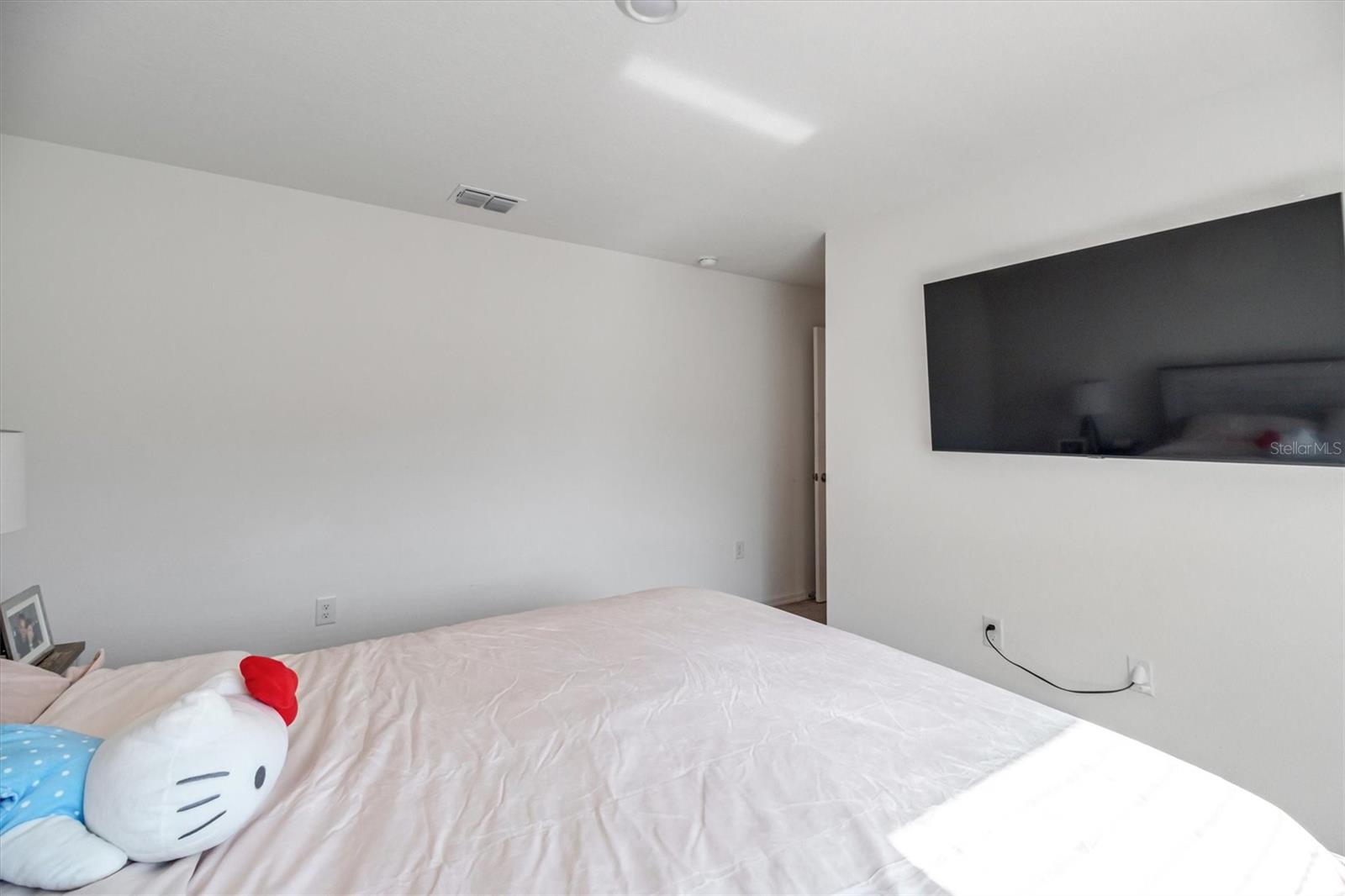 Image 8 of 18 For 8 Pittwick Lane