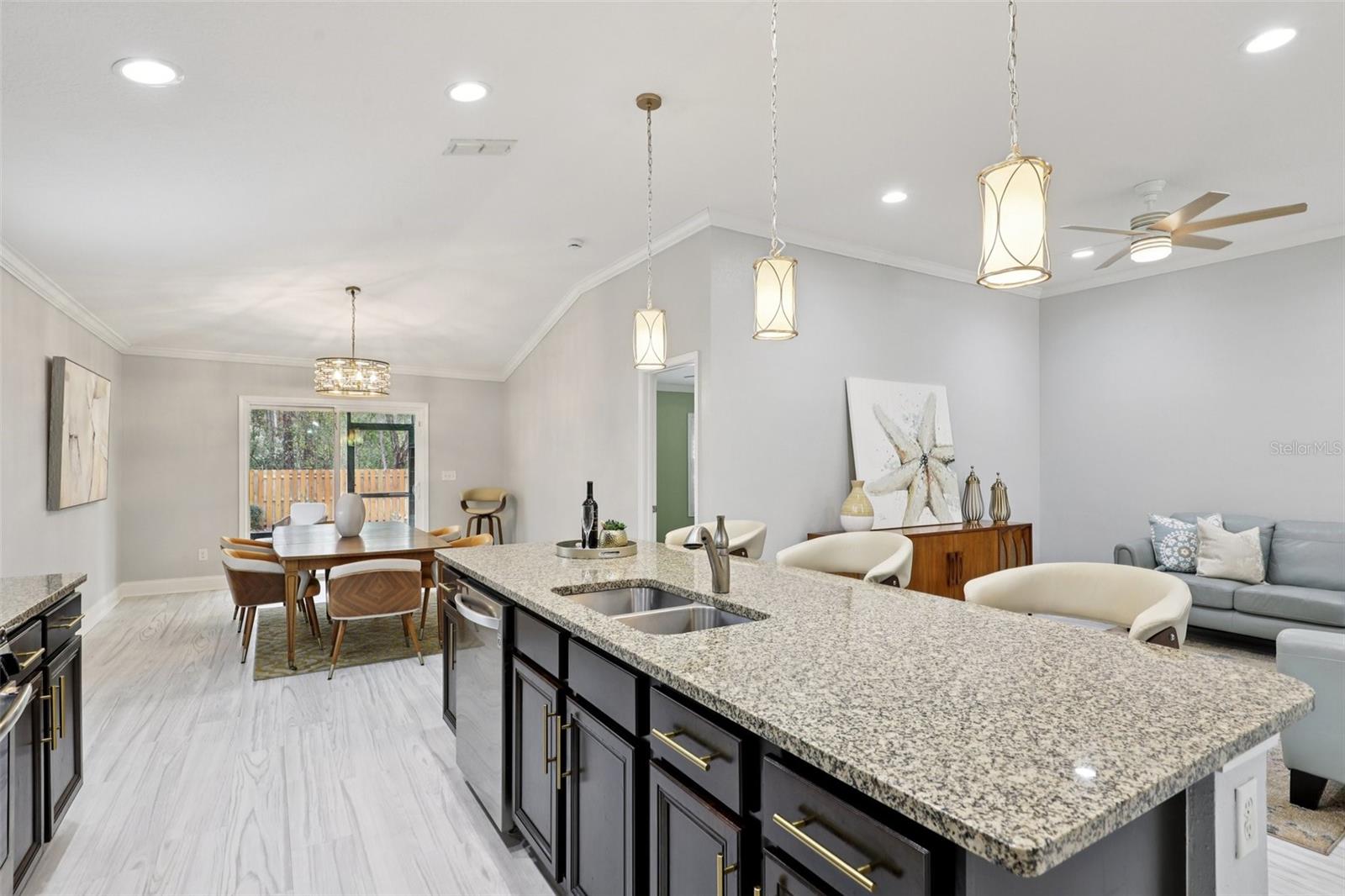 Image 19 of 43 For 60 Vestavia Court