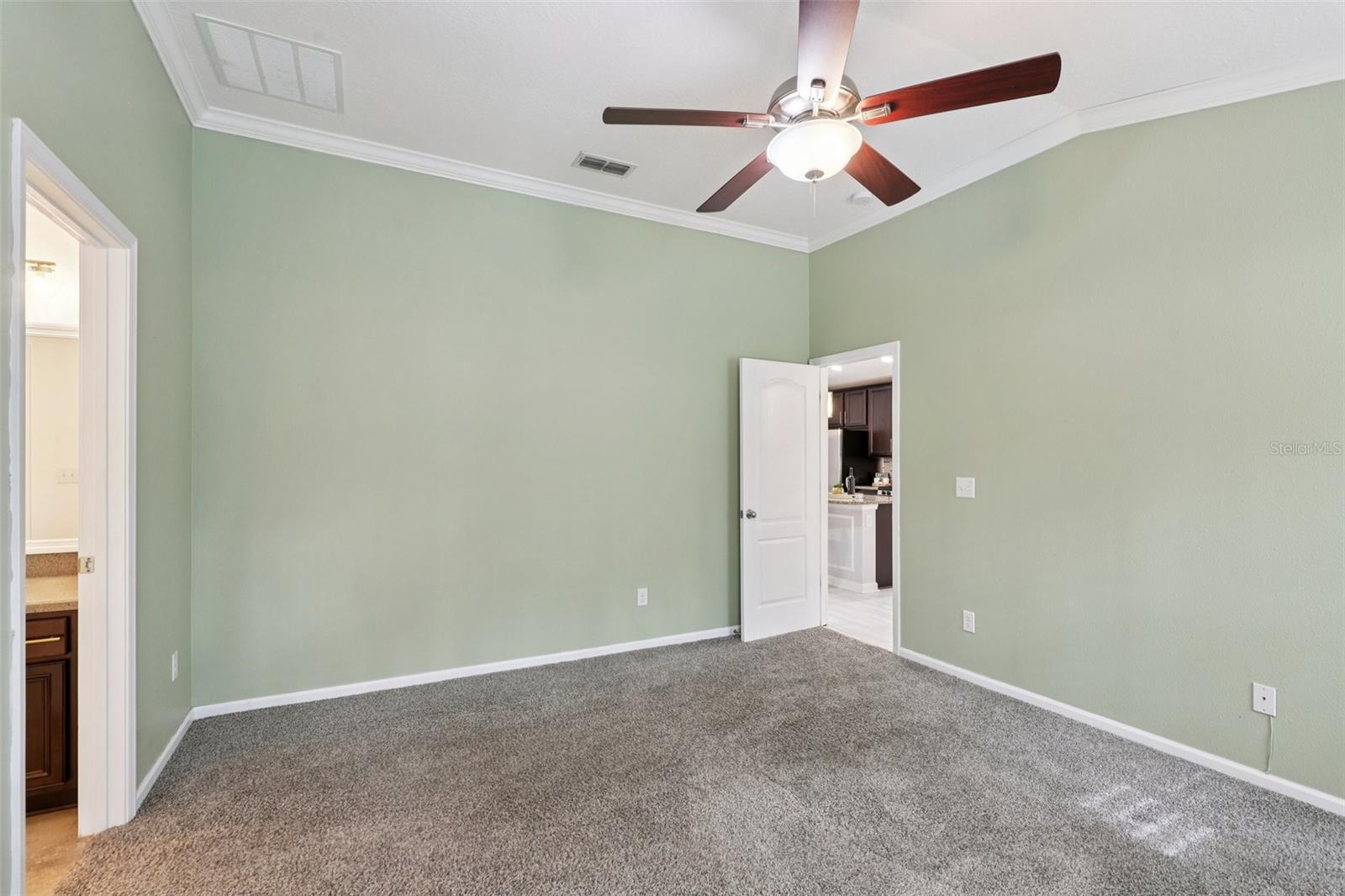 Image 33 of 43 For 60 Vestavia Court