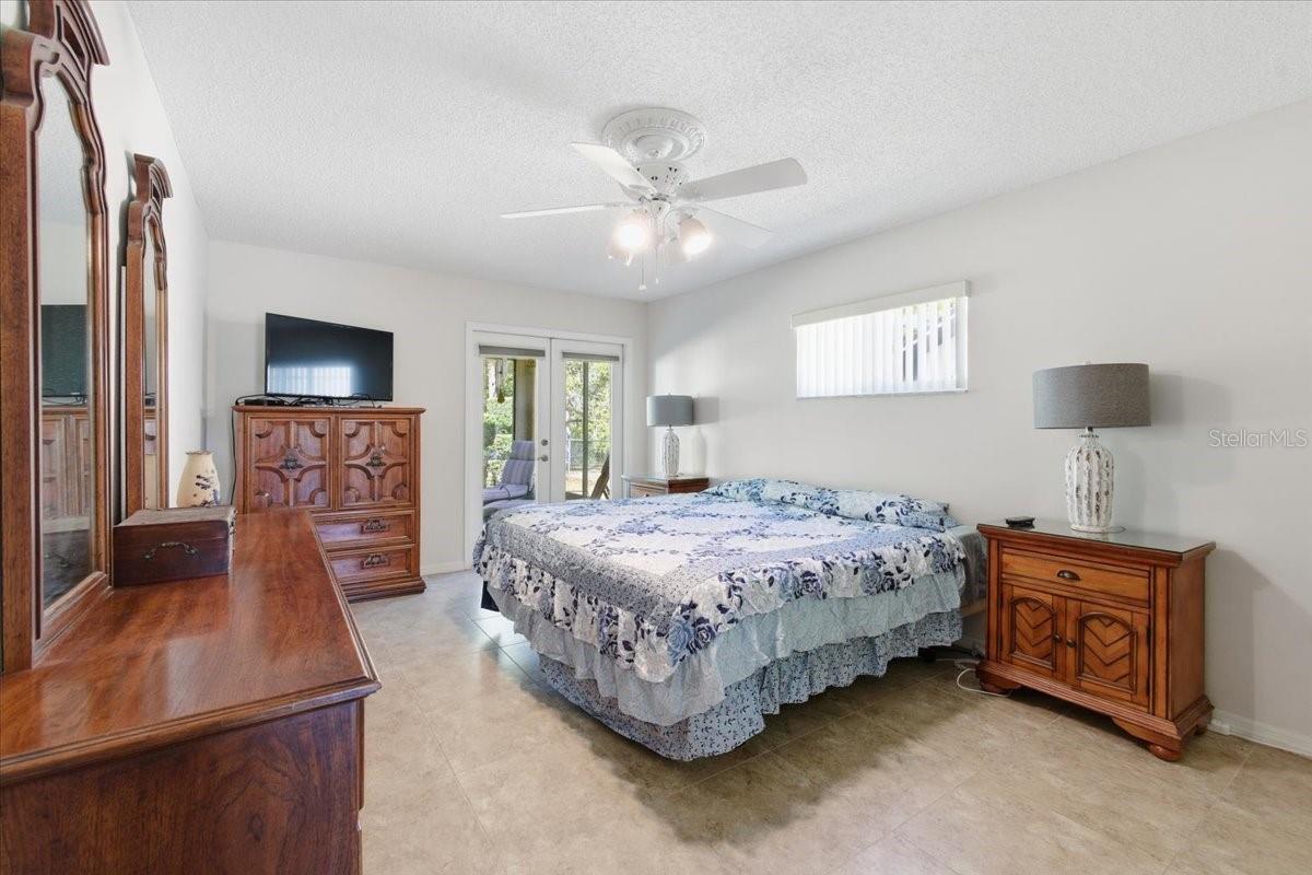 Image 13 of 28 For 109 Barrington Drive