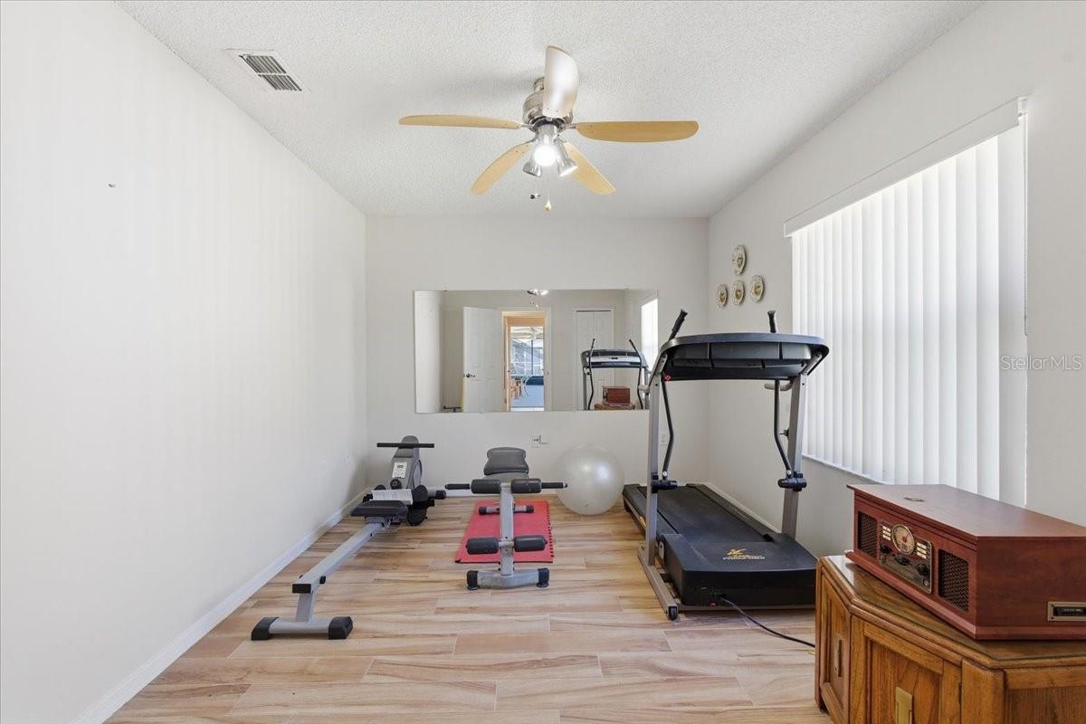 Image 21 of 28 For 109 Barrington Drive