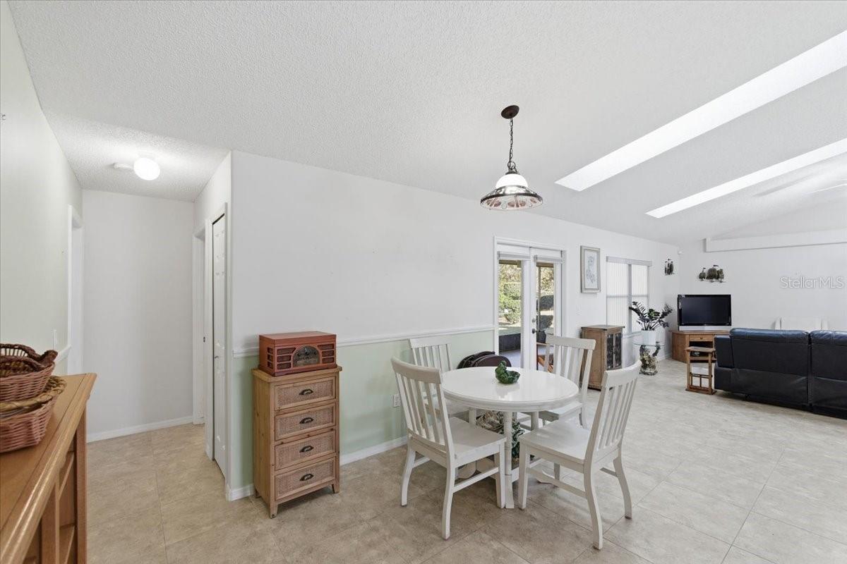 Image 9 of 28 For 109 Barrington Drive