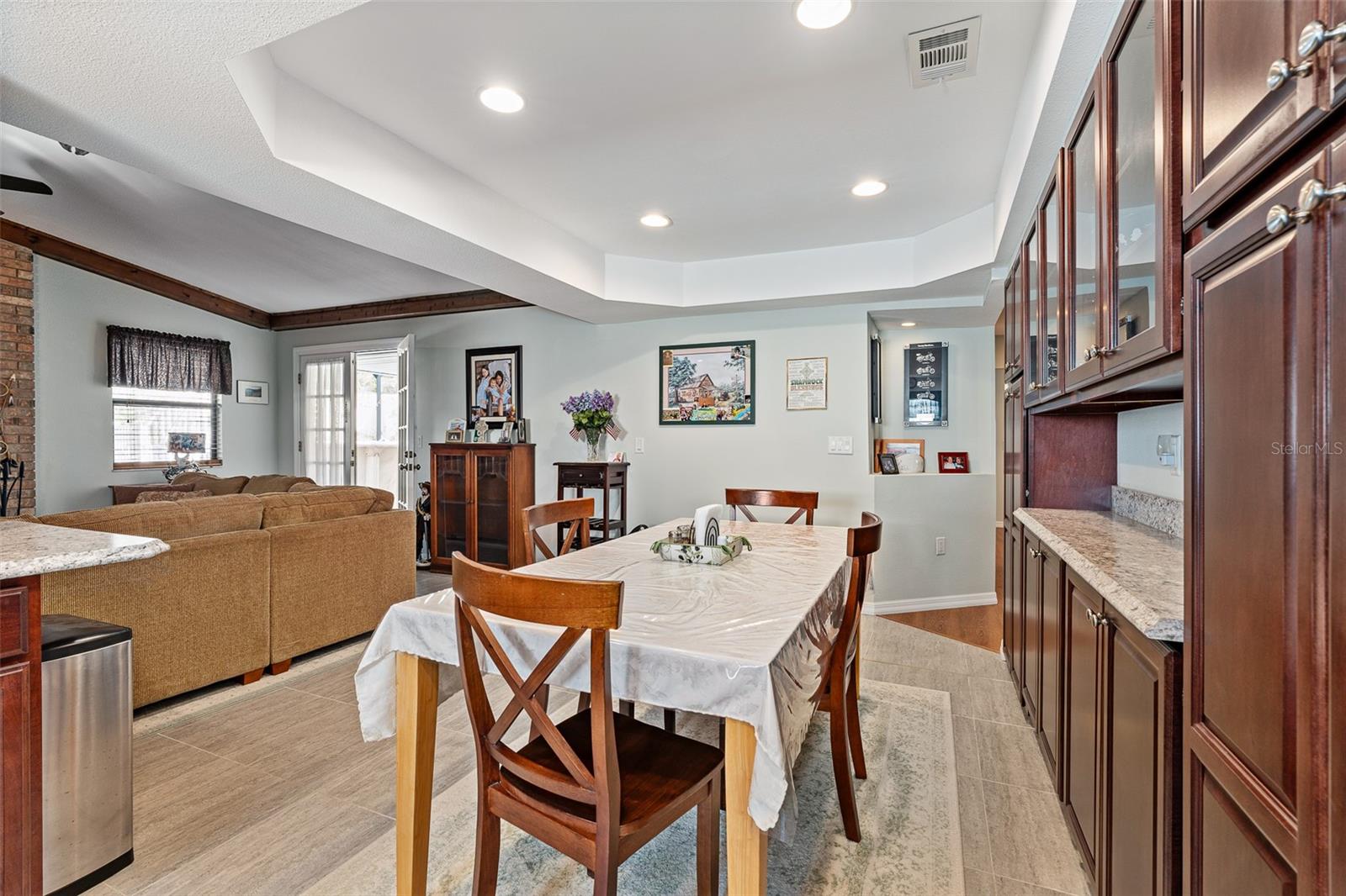 Image 17 of 61 For 2008 Daytona Avenue