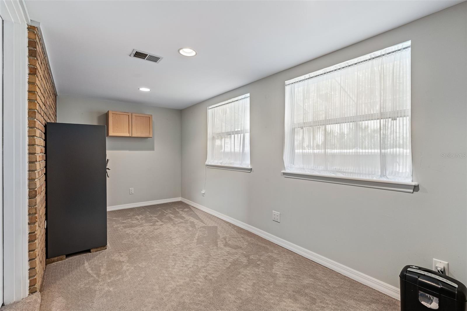 Image 32 of 61 For 2008 Daytona Avenue