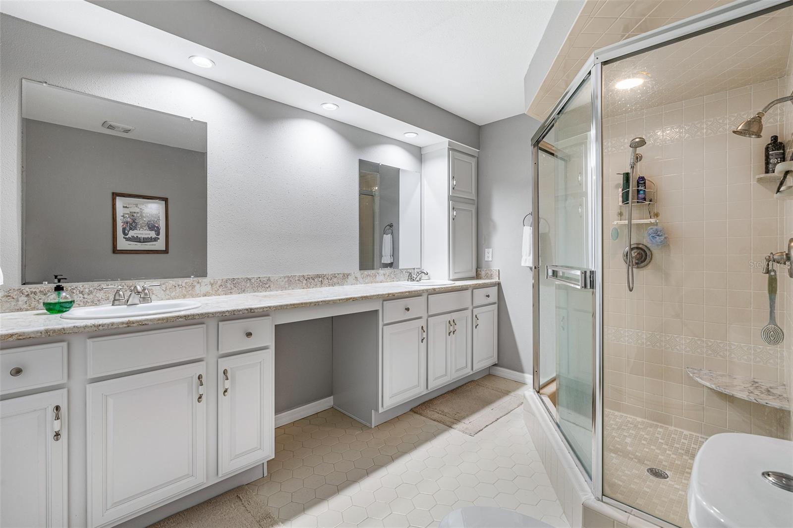 Image 45 of 61 For 2008 Daytona Avenue