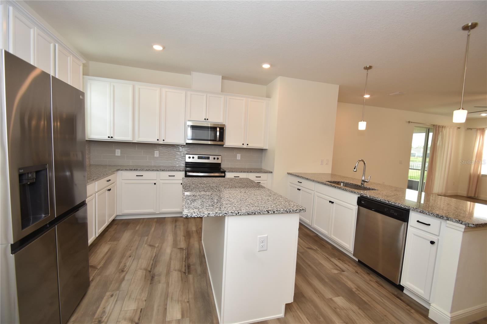 Image 15 of 39 For 59 Oakleaf Way