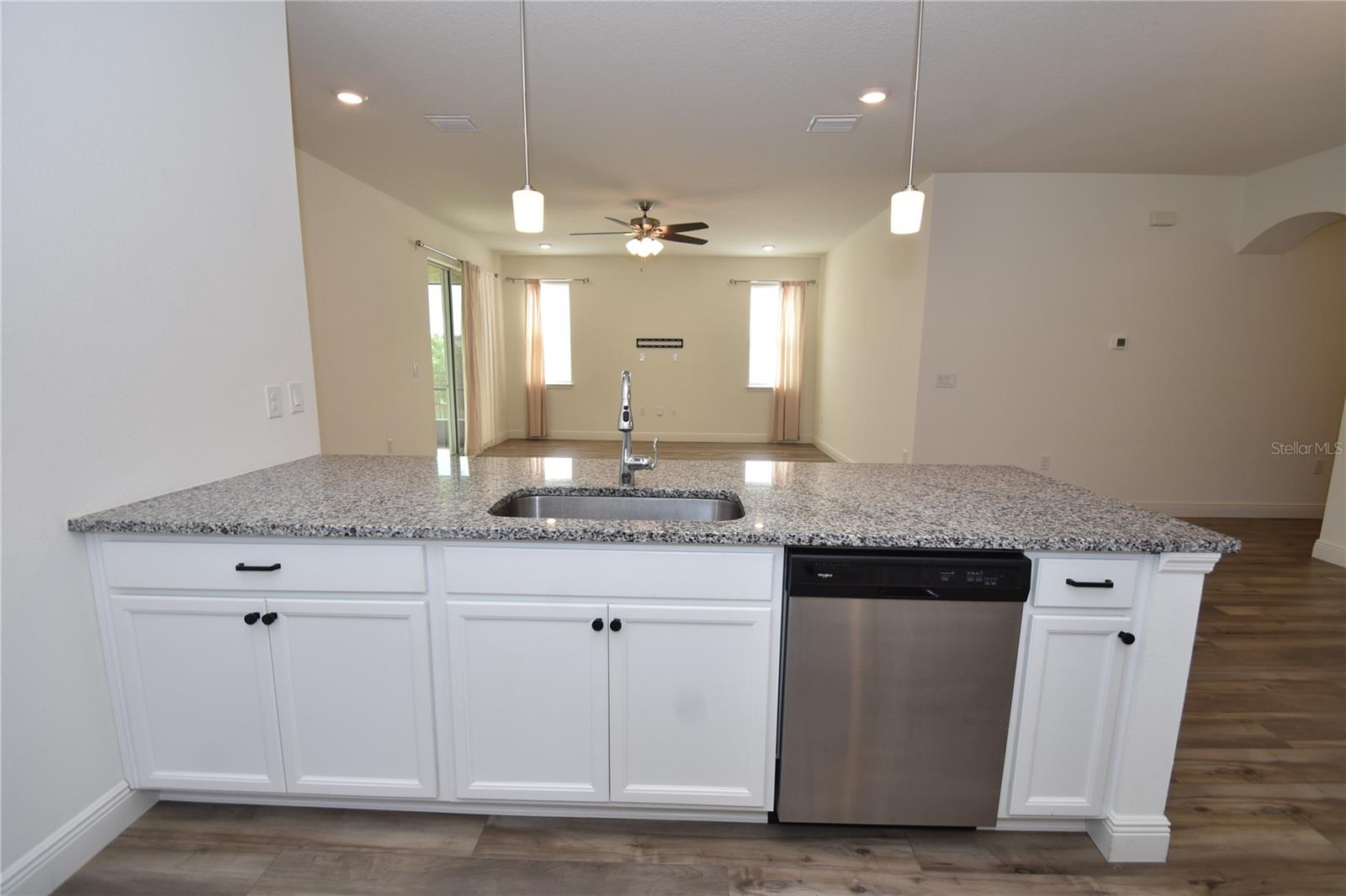 Image 16 of 39 For 59 Oakleaf Way