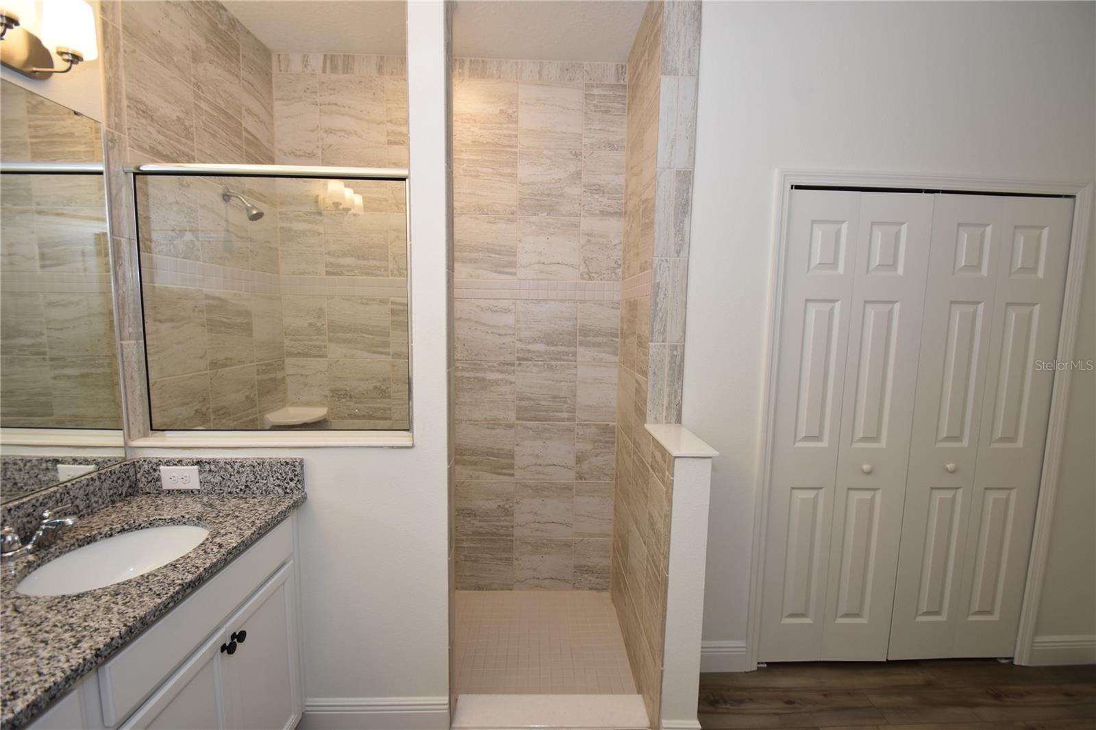 Image 22 of 39 For 59 Oakleaf Way