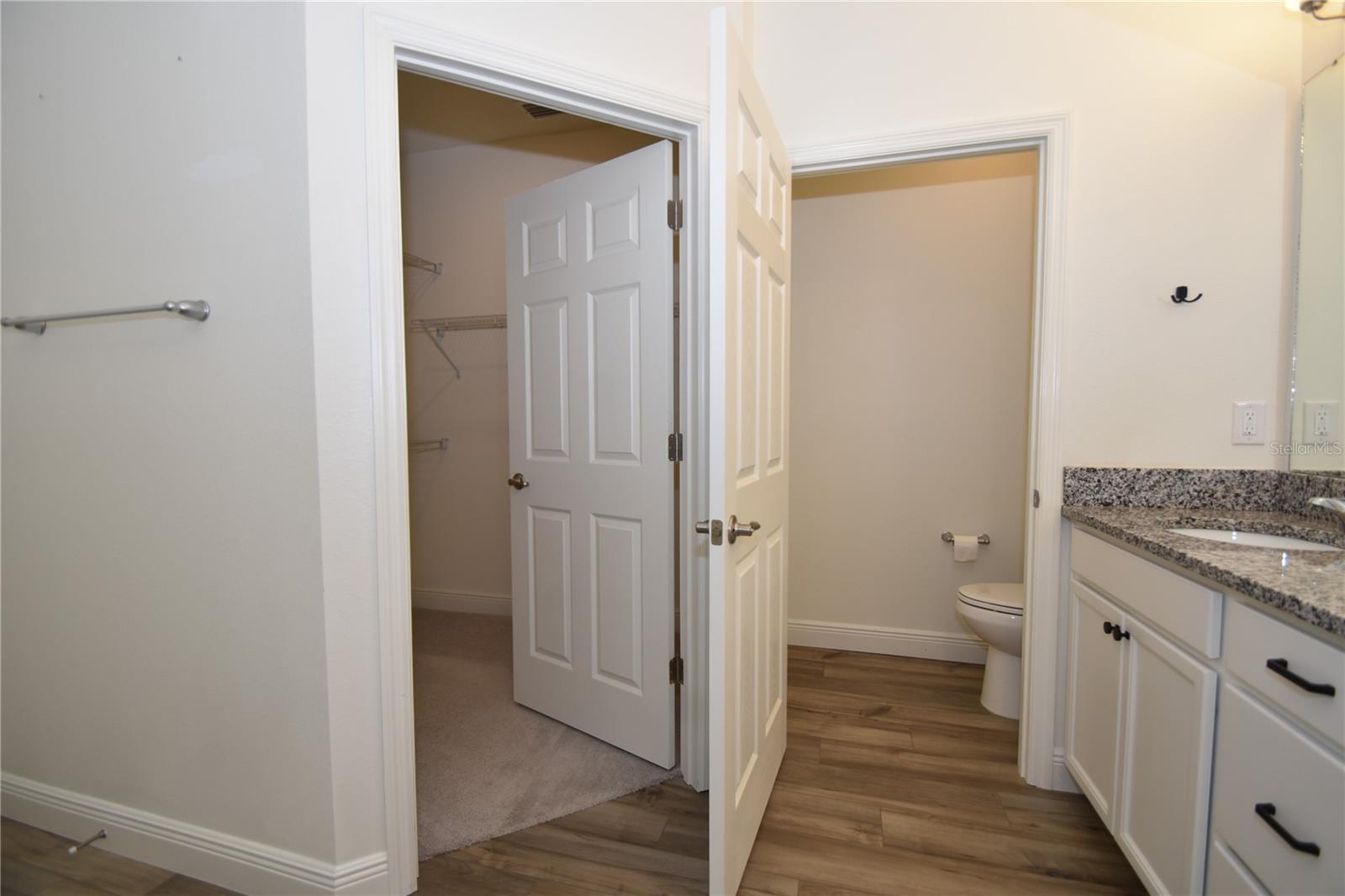 Image 23 of 39 For 59 Oakleaf Way