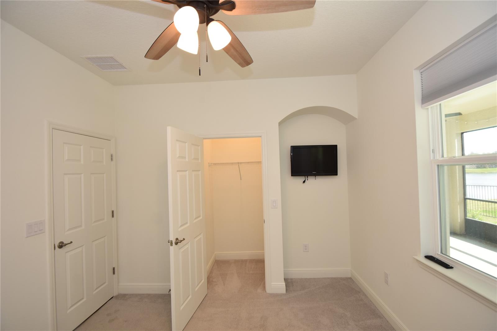 Image 30 of 39 For 59 Oakleaf Way