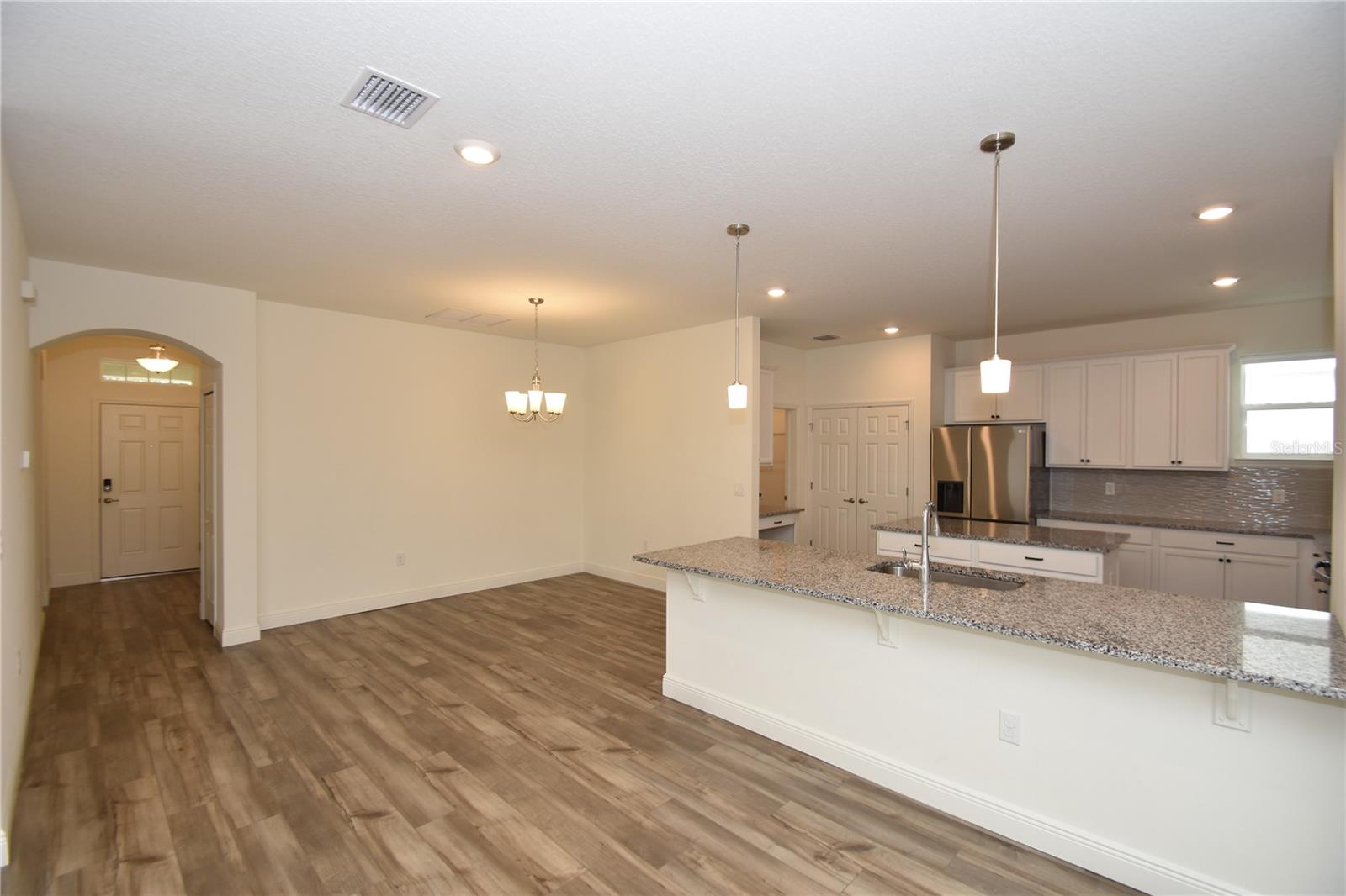 Image 6 of 39 For 59 Oakleaf Way