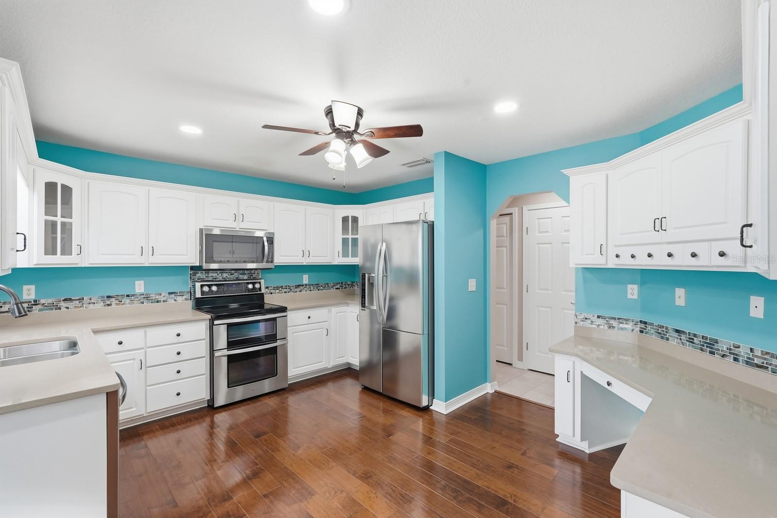 Image 17 of 66 For 241 Crystal Cove Drive