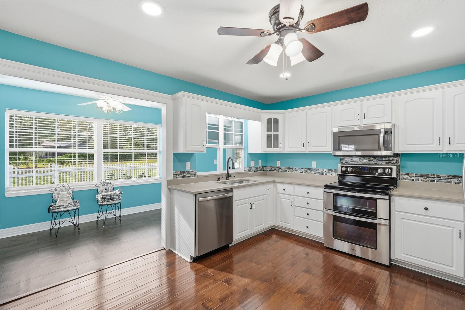 Image 19 of 66 For 241 Crystal Cove Drive