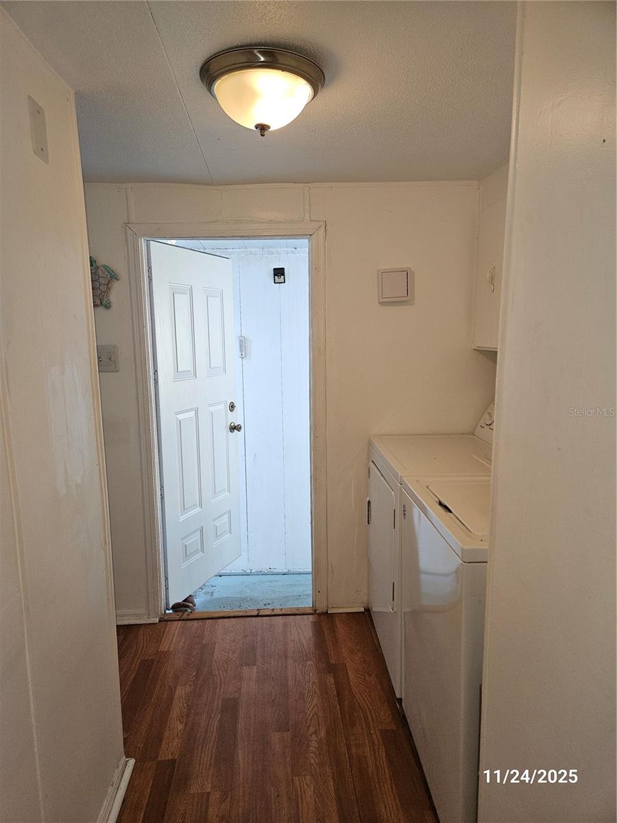 Image 24 of 41 For 112 Barefoot Trail