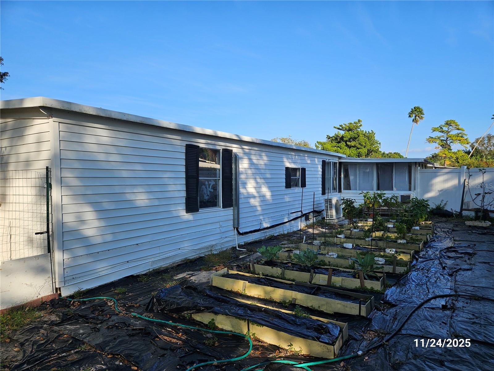 Image 33 of 41 For 112 Barefoot Trail