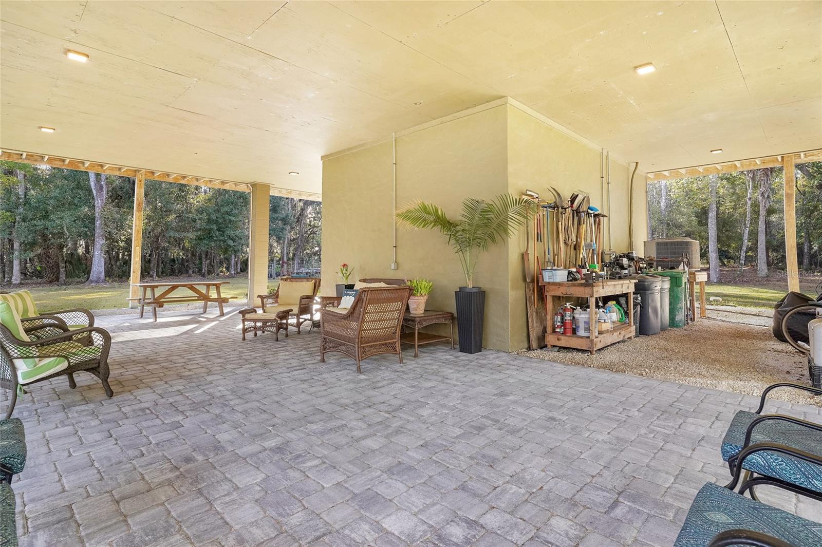 Image 10 of 59 For 122 Drayton Island Road