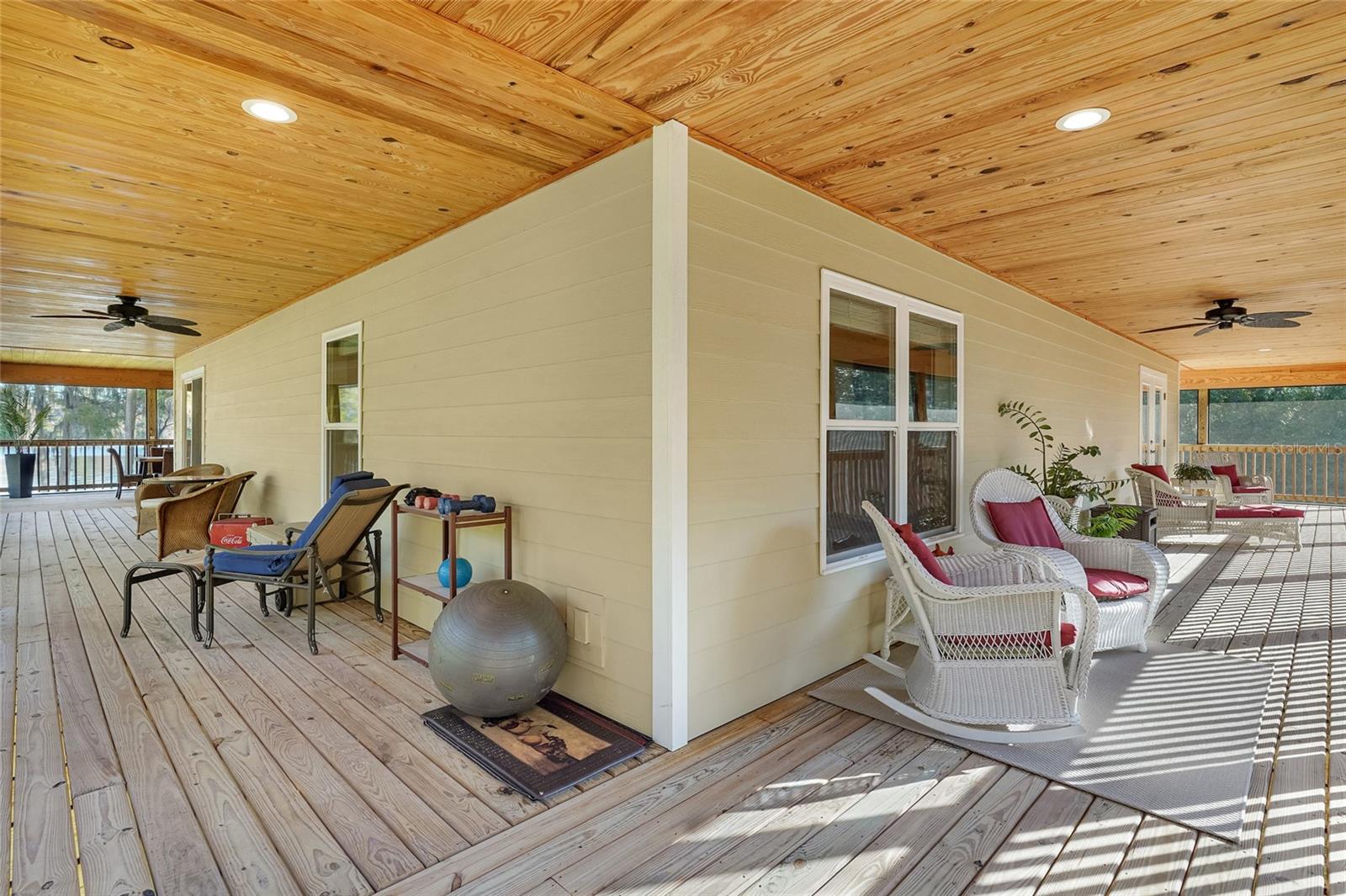 Image 19 of 59 For 122 Drayton Island Road