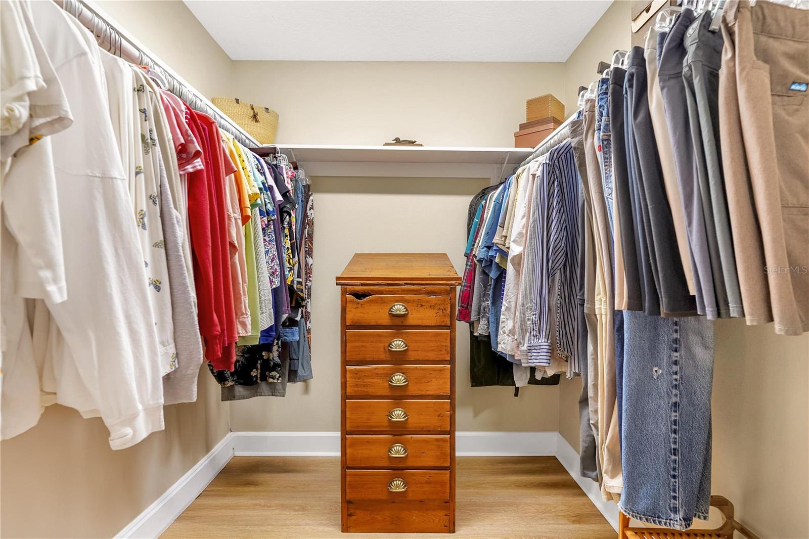 Image 37 of 59 For 122 Drayton Island Road