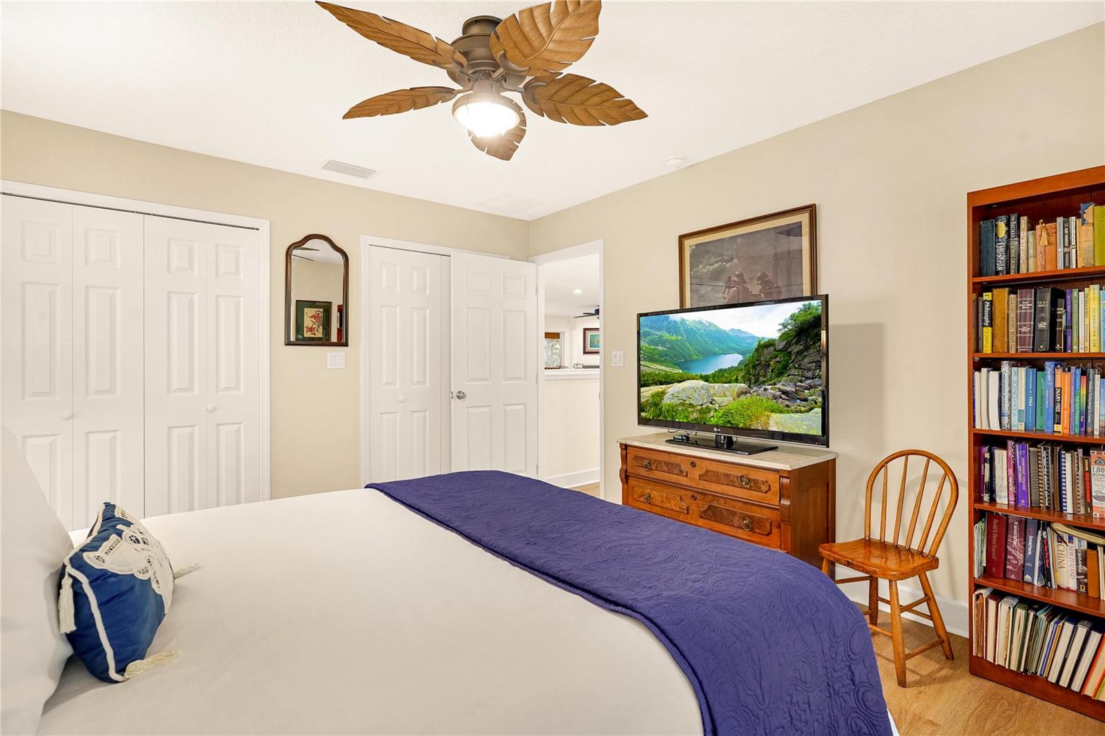 Image 40 of 59 For 122 Drayton Island Road