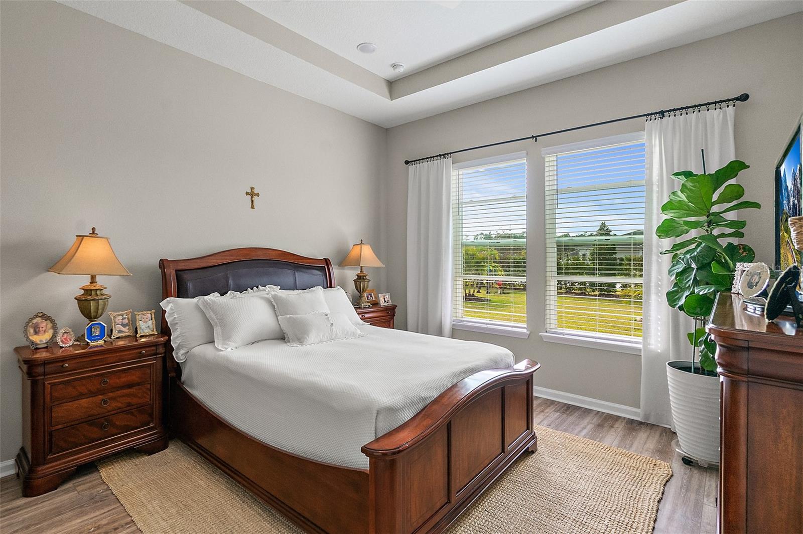 Image 17 of 40 For 4 Jackson Blue Place