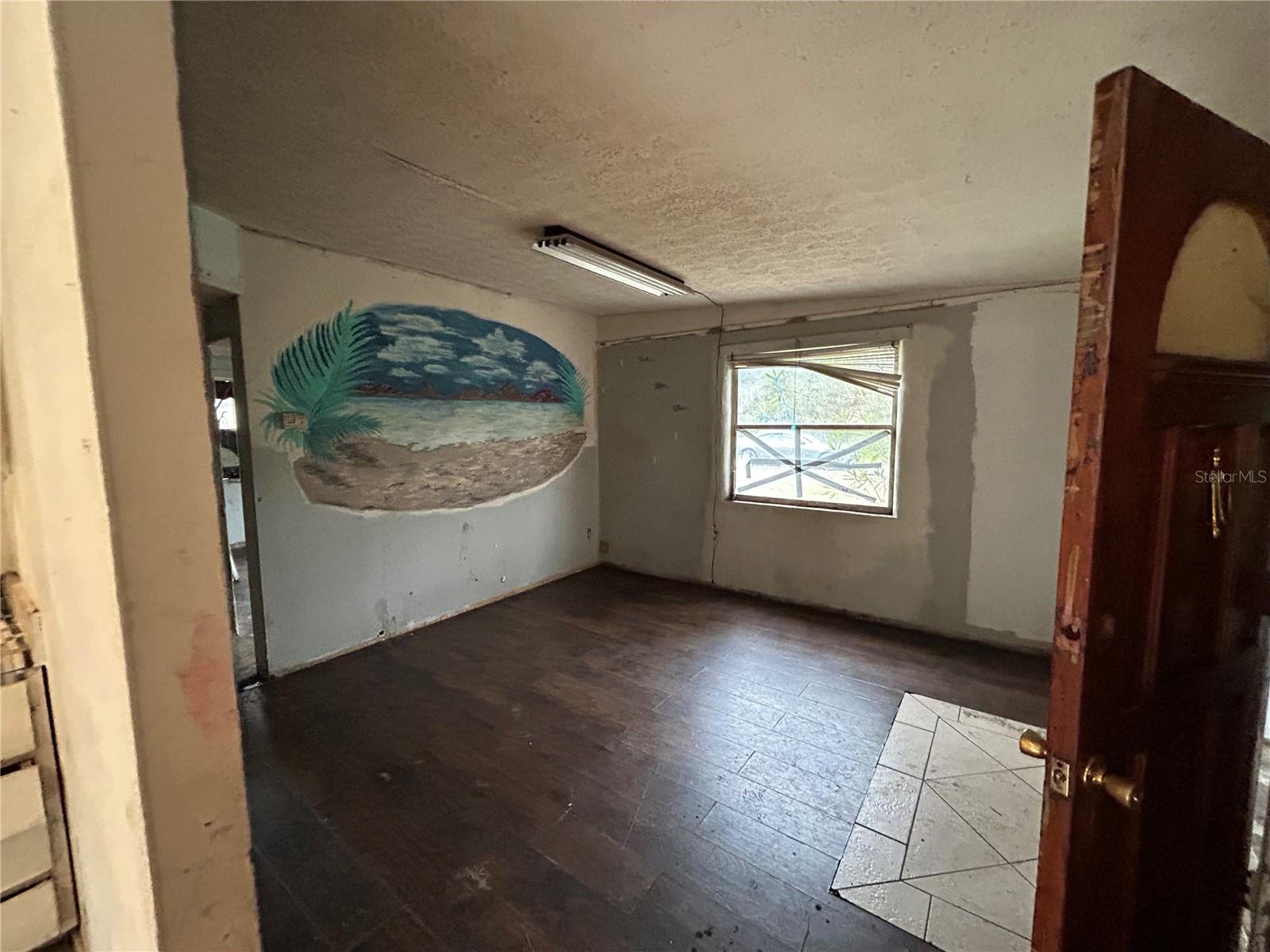 Image 5 of 15 For 10633 Ithaca Drive