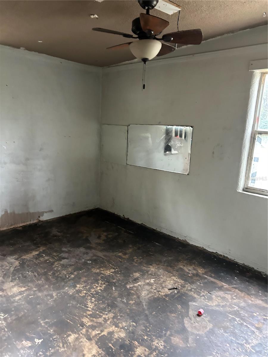 Image 8 of 15 For 10633 Ithaca Drive