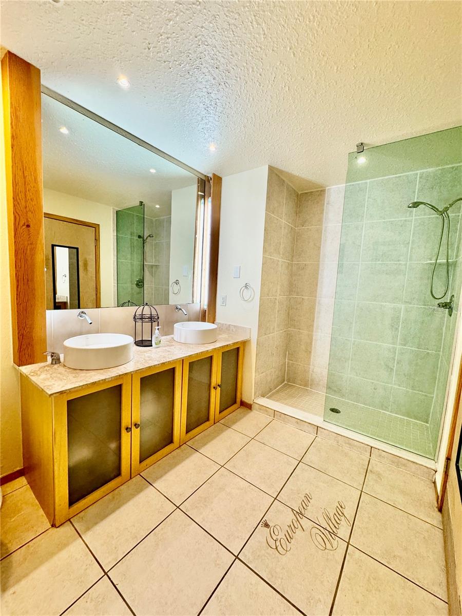 Image 6 of 7 For 101 Palm Harbor Pkwy  C328