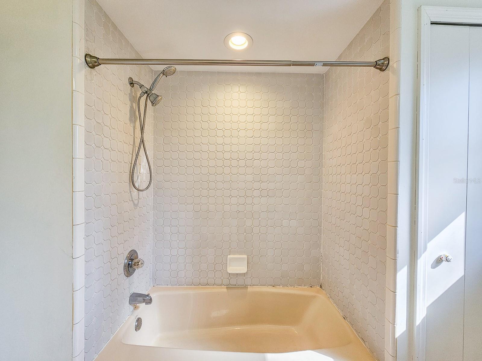 Image 32 of 48 For 28 Botany Lane