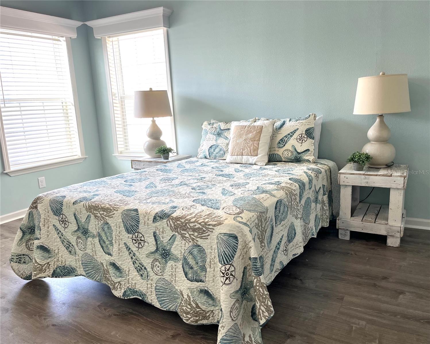 Image 20 of 62 For 17 Windward Drive