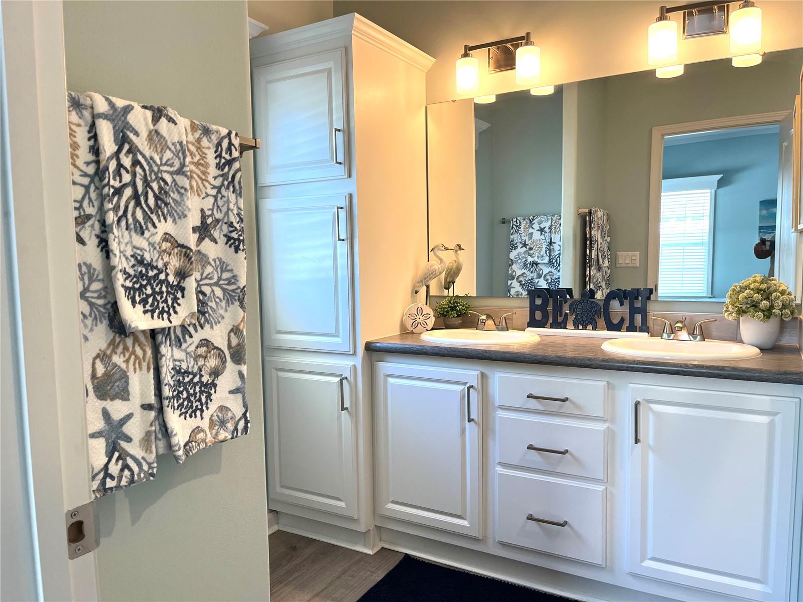 Image 24 of 62 For 17 Windward Drive